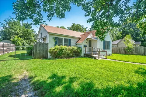 207 California St E, Sulphur Springs, TX 75482