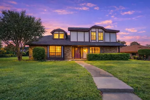 4 Hickory Hills Blvd, Hickory Creek, TX 75065
