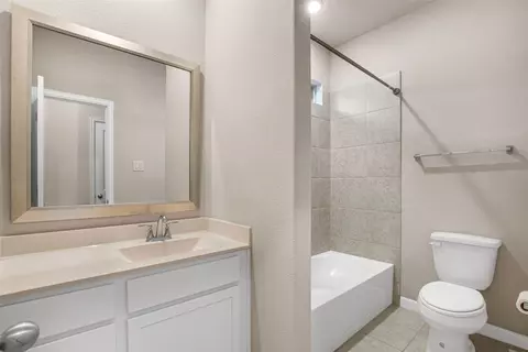 Bath - 5608 Crestview Dr, Celina, TX 75009 photo 4 of 4