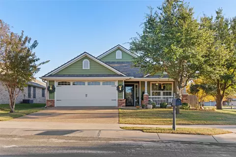 2565 Paddock Ln, Robinson, TX 76706