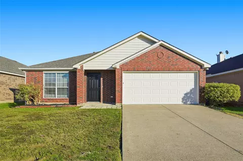 340 Creekside Way, Waxahachie, TX 75165