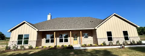 684 County Road 1560, Chico, TX 76431