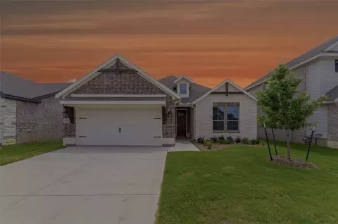 3502 Helena St, Gainesville, TX 76240