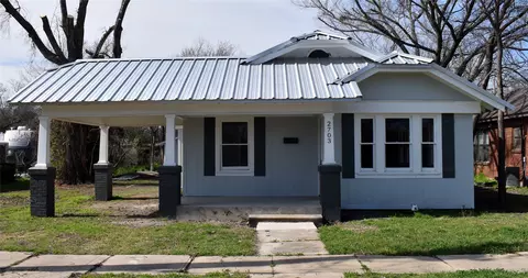 2703 1st St, Brownwood, TX 76801