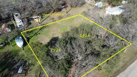 2926 Forest Park Dr, Granbury, TX 76048