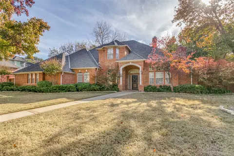 2805 Red Oak Ct E, Colleyville, TX 76034