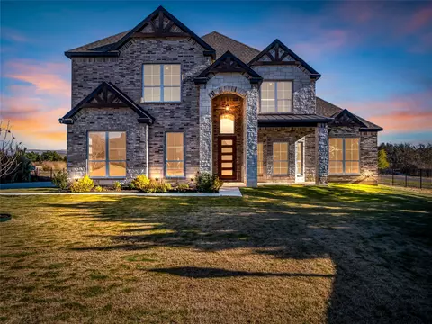2900 Terrytown Dr, Ennis, TX 75119