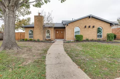1912 Primrose Ln, Carrollton, TX 75007