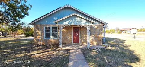 601 Main St, Lawn, TX 79530
