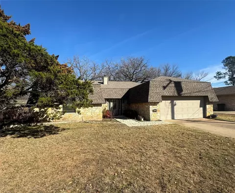 3904 Cimmaron Trl, Granbury, TX 76049