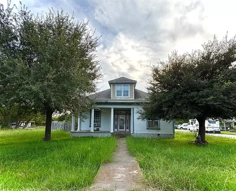 219 N Smyth St, Mart, TX 76664