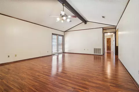 Living - 941 Maple St, Howe, TX 75459 photo 4 of 5