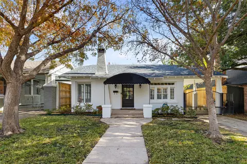 1325 Clover Ln, Fort Worth, TX 76107
