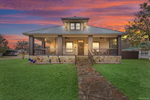901 N Magnolia Ave, Hubbard, TX 76648