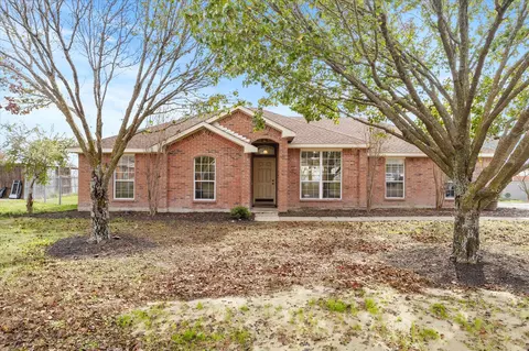 106 Margaret St, Royse City, TX 75189