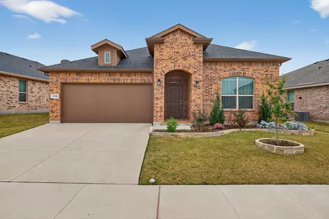 1128 Twin Brooks Ln, Fort Worth, TX 76177