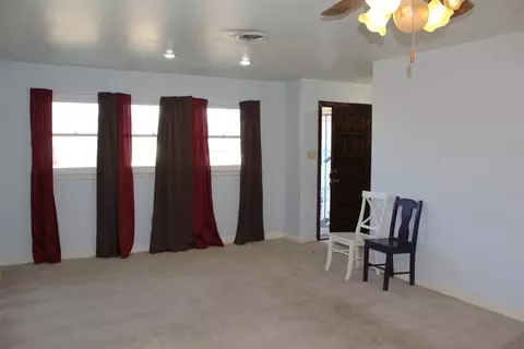 Living - 602 Westview Dr, Abilene, TX 79603 photo 1 of 3