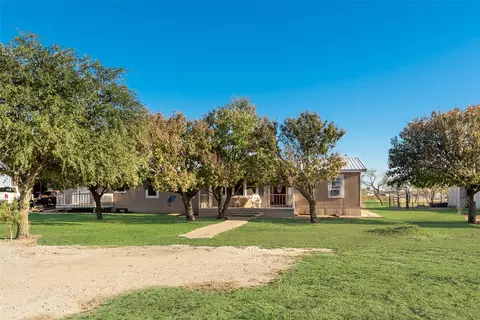3510 Cattle Dr, Venus, TX 76084