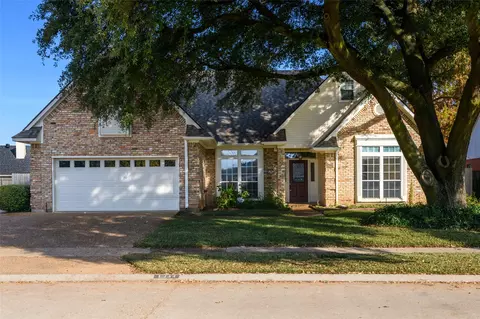1341 Whitehall Dr, Bossier City, LA 71112