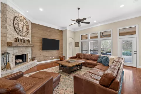 7020 Ledge Stone Dr, Mcgregor, TX 76657 photo 4