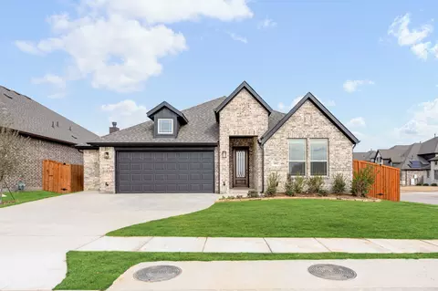 1002 Stonehaven Dr, Justin, TX 76247