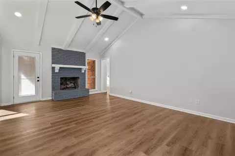Living - 809 Princesa Dr, Haughton, LA 71037 photo 1 of 3