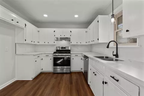 Kitchen - 809 Princesa Dr, Haughton, LA 71037 photo 1 of 3