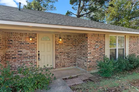 Exterior - 809 Princesa Dr, Haughton, LA 71037 photo 2 of 4