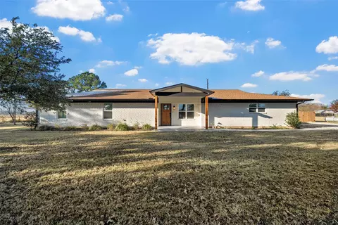175 Four Corners Rd, West, TX 76691
