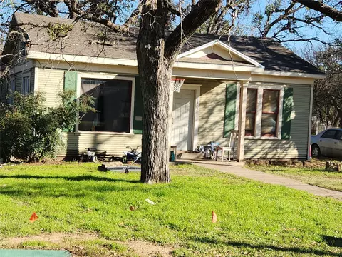 1402 NW 3rd Ave, Mineral Wells, TX 76067