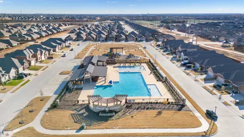 612 Gracious Gln, Lavon, TX 75166