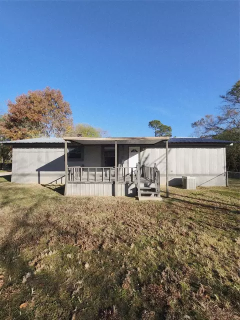 7679 Lindy Ln, Frankston, TX 75763