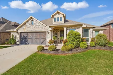 1057 Canterbury Ln, Forney, TX 75126