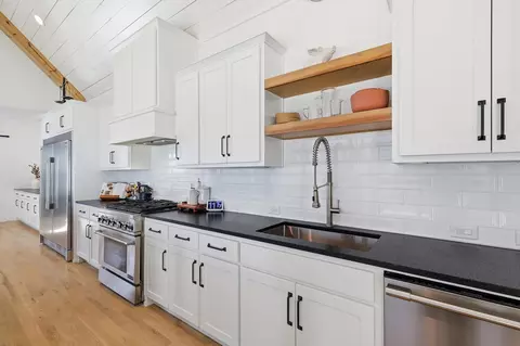 Kitchen - 206 Denton St E, Argyle, TX 76226 photo 5 of 7