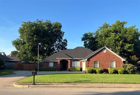 2110 Sagewood Dr, Weatherford, TX 76087