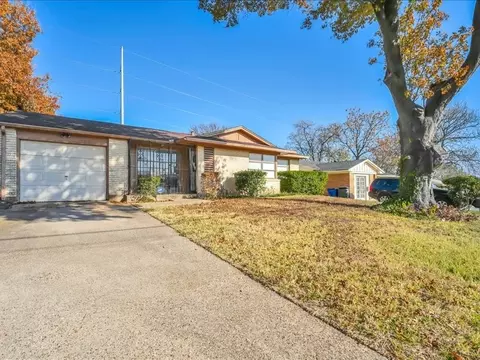 509 Bluewood Dr, Dallas, TX 75232