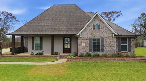 470 Long Acre Dr, Bossier City, LA 71111