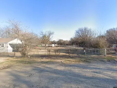 1345 Minden St, Fort Worth, TX 76115