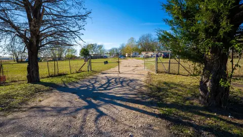 7000 County Road 131b, Terrell, TX 75161