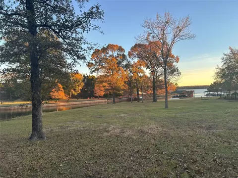 15 E Goliad St # R, Log Cabin, TX 75148
