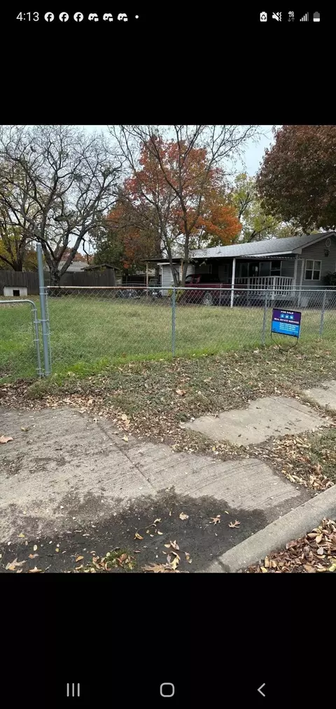 2703 Mike St, Dallas, TX 75212
