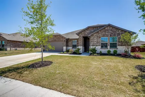 1338 Elmwood Dr, Cedar Hill, TX 75104