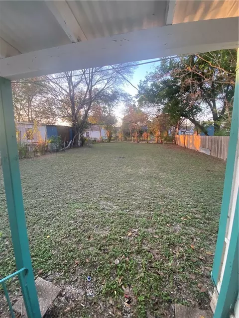 2733 Proctor Ave, Waco, TX 76708 photo 8