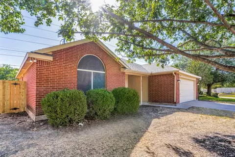 6439 Brookhaven Trl, Arlington, TX 76001