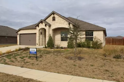 4701 Avion Dr, Sanger, TX 76266