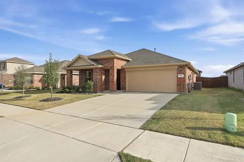 613 Whitecomb Ln, Justin, TX 76247
