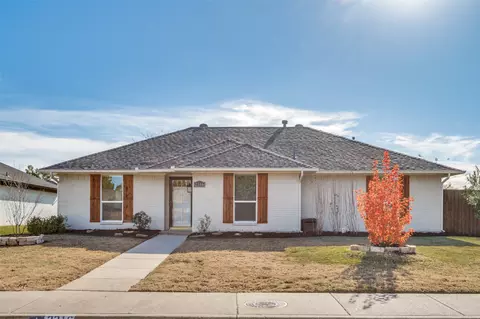 2316 Daybreak Dr, Dallas, TX 75287