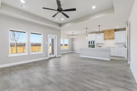 494 Cumberland Trl, Bridgeport, TX 76426