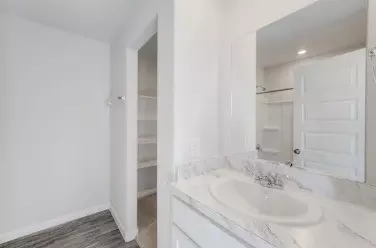 Bath - 529 Don Ln, Itasca, TX 76055 photo 1 of 2
