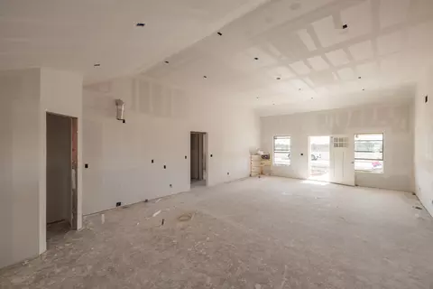 Living - 908 Benelli, Clyde, TX 79510 photo 2 of 3